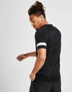 Nike Academy Essential T-Shirt Herre Sort 8 Nike Academy Essential T-Shirt Herre Sort -Herretoj Salg jd 392428 c