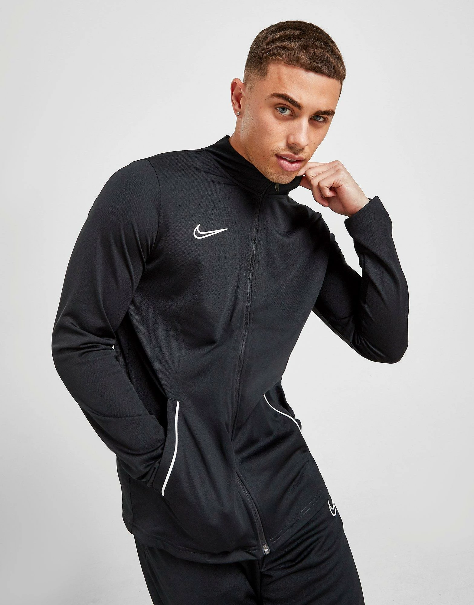 Nike Academy Essential Tracksuit Herre Sort 4 Nike Academy Essential Tracksuit Herre Sort - Billede 2