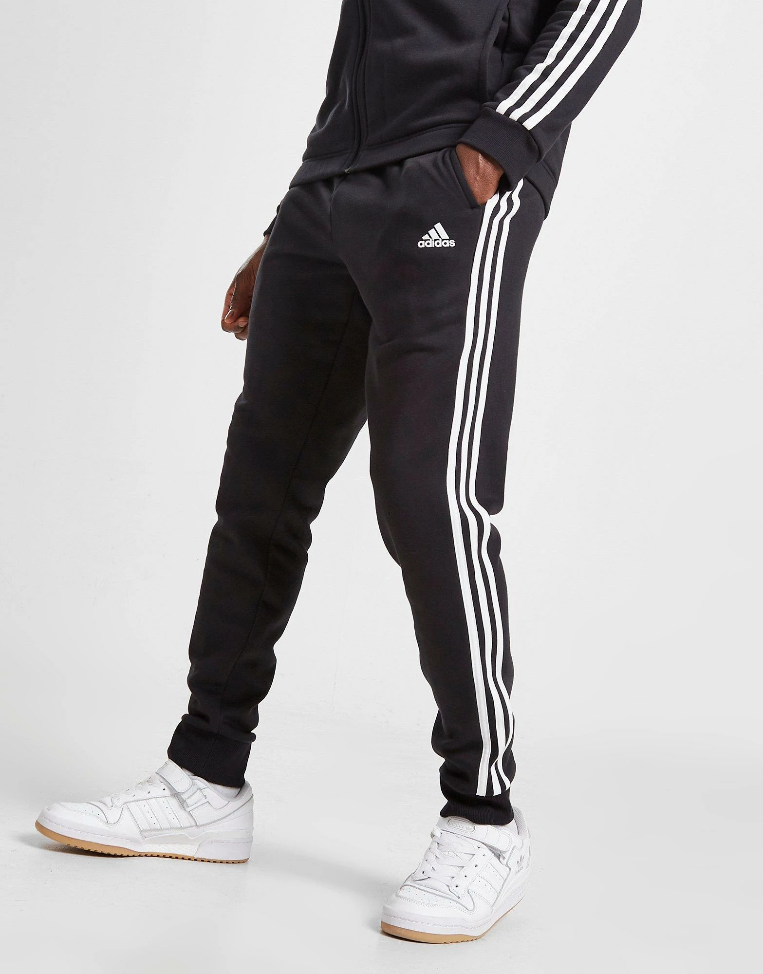 Adidas Badge Of Sport Colour Block Fleece Træningssæt Herre Sort 5 Adidas Badge Of Sport Colour Block Fleece Træningssæt Herre Sort - Billede 3