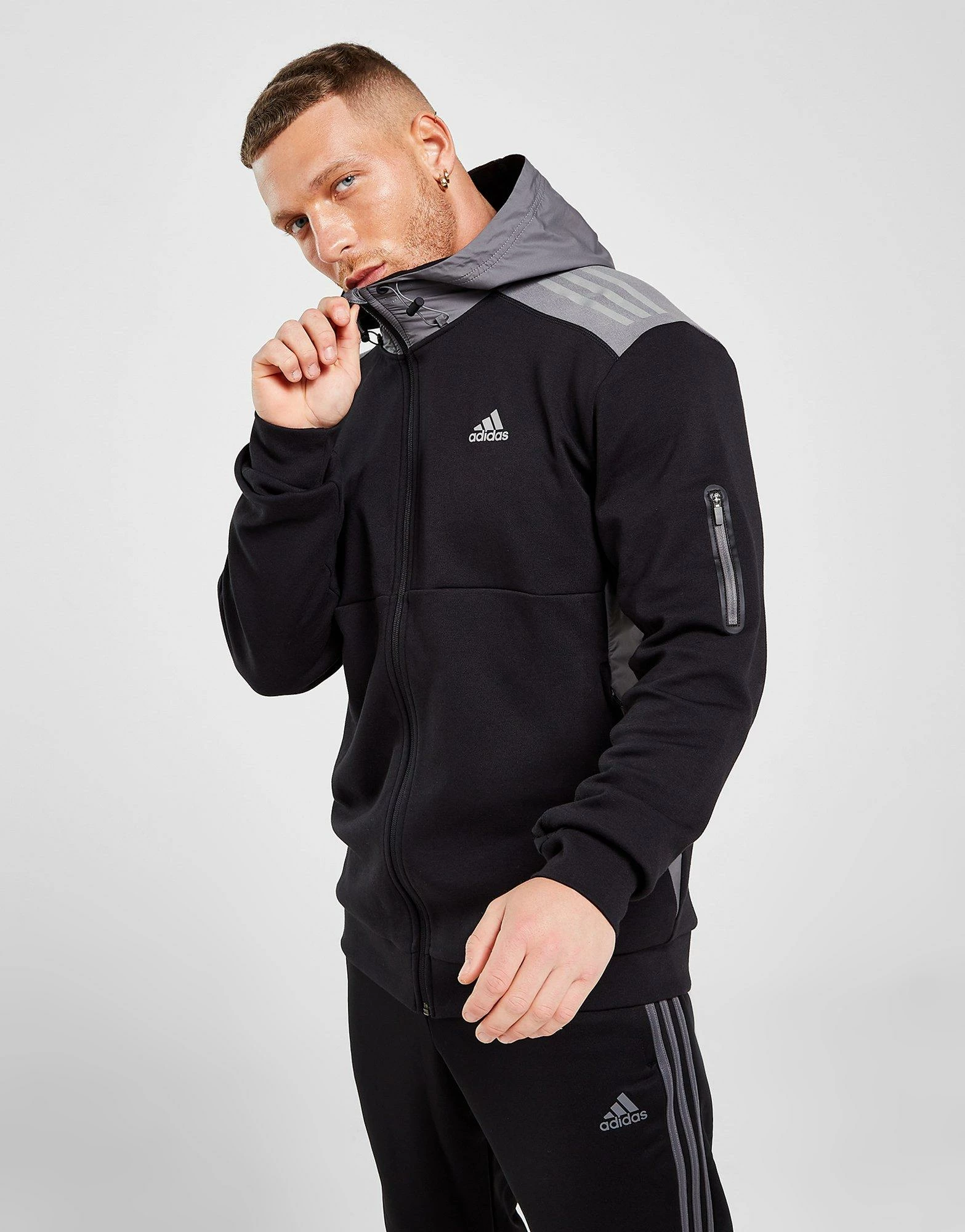 Adidas Tech Full Zip Hoodie Sort 4 Adidas Tech Full Zip Hoodie Sort - Billede 2