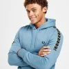Fred Perry Tape Overhead Hoodie Blå -Herretoj Salg jd 545660 a