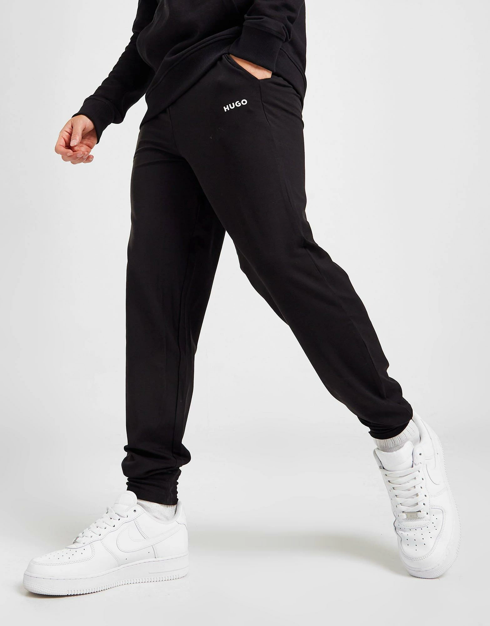 HUGO Daratschi Square Patch Overhead Hoodie Sort 5 HUGO Daratschi Square Patch Overhead Hoodie Sort - Billede 3