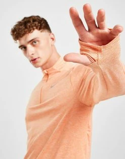 Nike Haut De Running à 1/4 De Zip Nike Dri-FIT Pour Homme Orange -Herretoj Salg jd 554168 e
