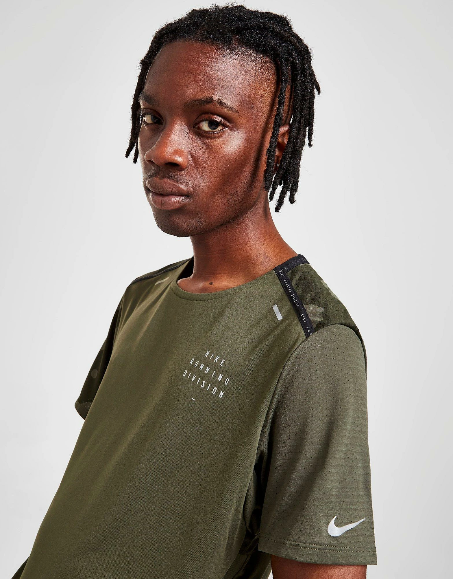 Nike Run Division Dri-FIT Camo T-Shirt Grøn 3 Nike Run Division Dri-FIT Camo T-Shirt Grøn