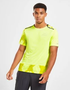 Nike Run Division Dri-FIT Camo T-Shirt Grøn 9 Nike Run Division Dri-FIT Camo T-Shirt Grøn -Herretoj Salg jd 554187 c