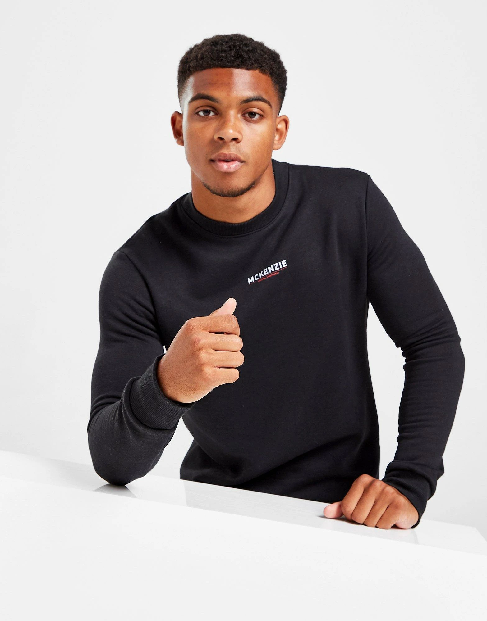 McKenzie Essential Crew Sweatshirt 2 Sort 3 McKenzie Essential Crew Sweatshirt 2 Sort