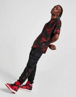 New Era NBA Chicago Bulls All Over Print Neon T-Shirt Sort -Herretoj Salg jd 613693 g