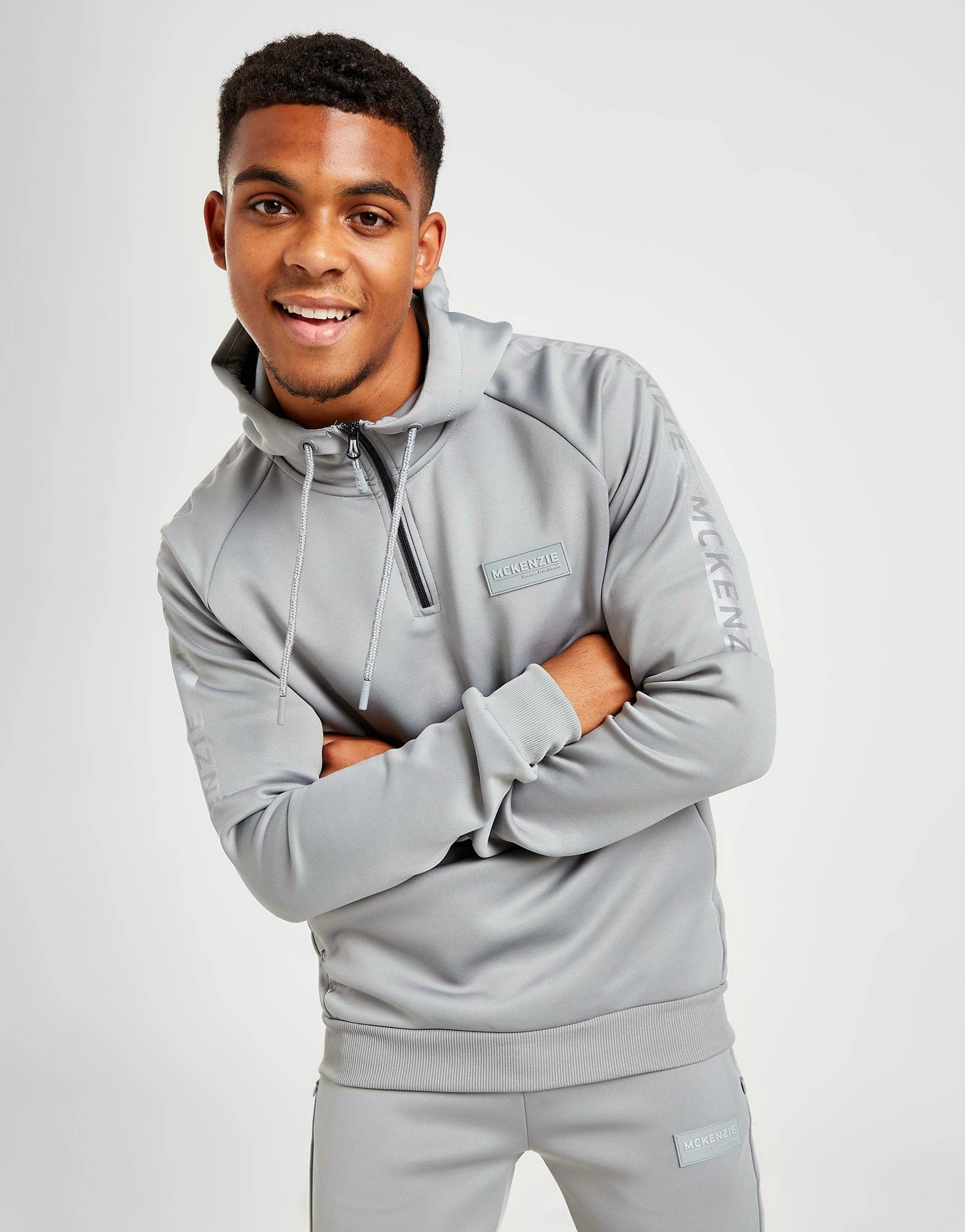 McKenzie Dempsey 1/4 Zip Hoodie Grå 4 McKenzie Dempsey 1/4 Zip Hoodie Grå - Billede 2